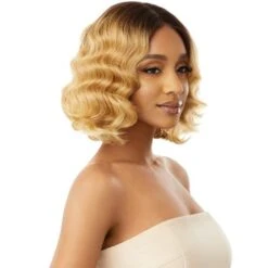 Outre Synthetic Swiss Lace Front Wig CILLA -Outre cilla c min